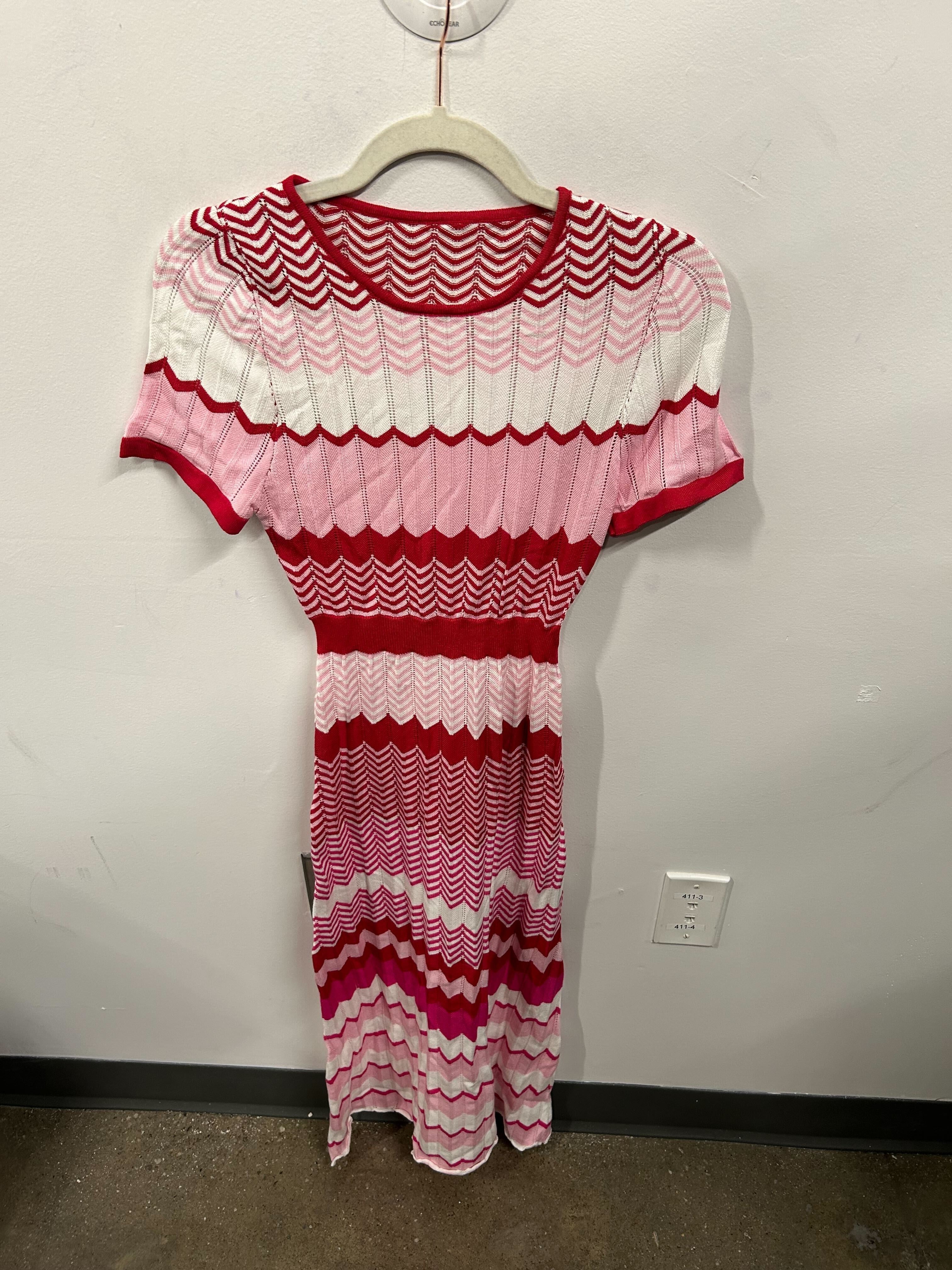 Rose Chevron Knit Midi Dress
